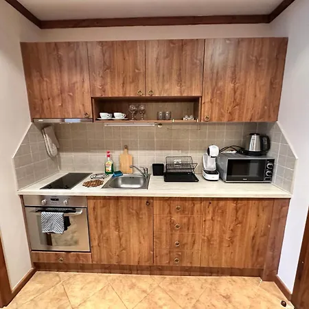 St Ivan Rilski & Pool Getaway Apartamento *