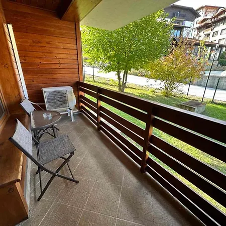 St Ivan Rilski & Pool Getaway Apartament