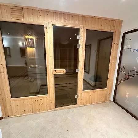 St Ivan Rilski & Pool Getaway Apartament *