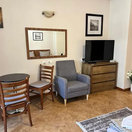 St Ivan Rilski & Pool Getaway Банско